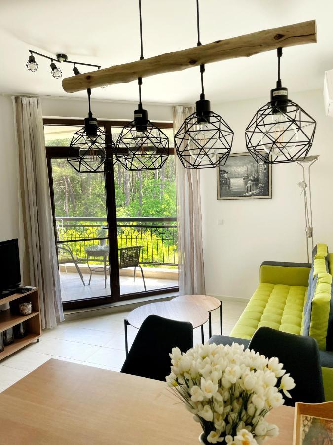One Bedroom Apartment In G Life โซโซโปล ภายนอก รูปภาพ
